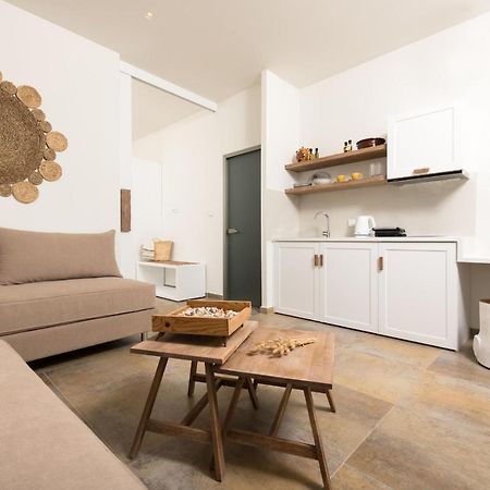 Konstantinou Deluxe Apartments Skála Marión Bagian luar foto