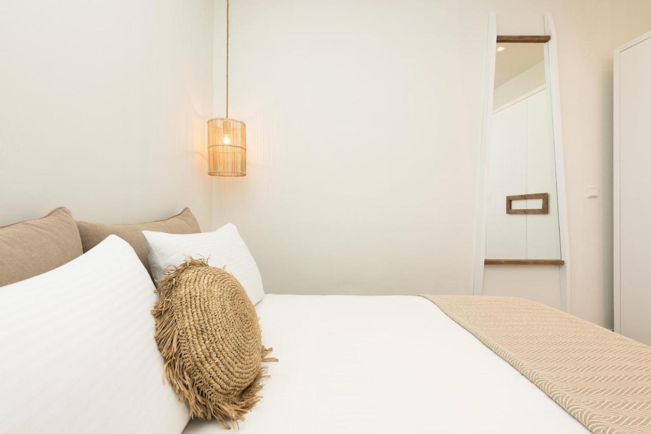 Konstantinou Deluxe Apartments Skála Marión Bagian luar foto