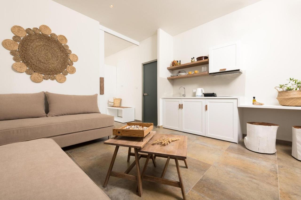 Konstantinou Deluxe Apartments Skála Marión Bagian luar foto